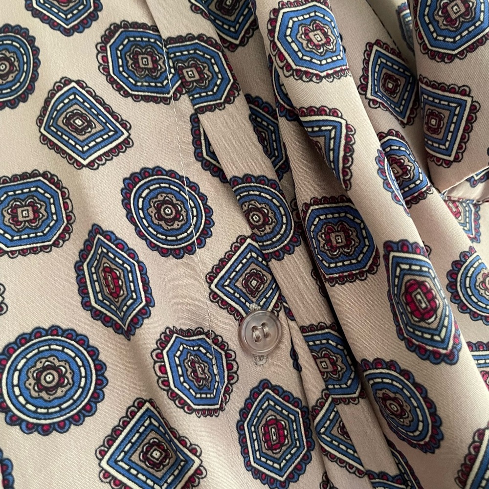 Alfred Dunner Cream and Blue Blouse with Elegant Design - Picture 7 of 7